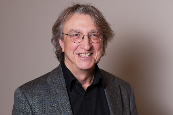 Prof. Gerhard Müller-Hornbach, Beisitzer